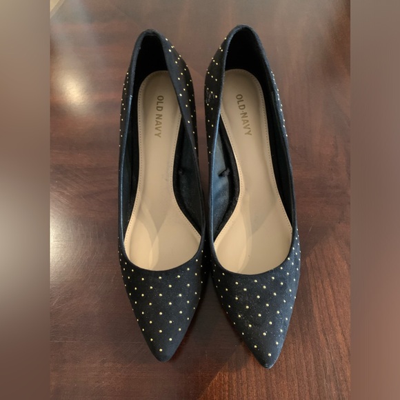 Old Navy Black Faux Suede High Heel Pumps Covered With Tiny Gold Studs Size 7 - Picture 2 of 4